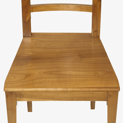 Stühle mit Holzsitzfläche,