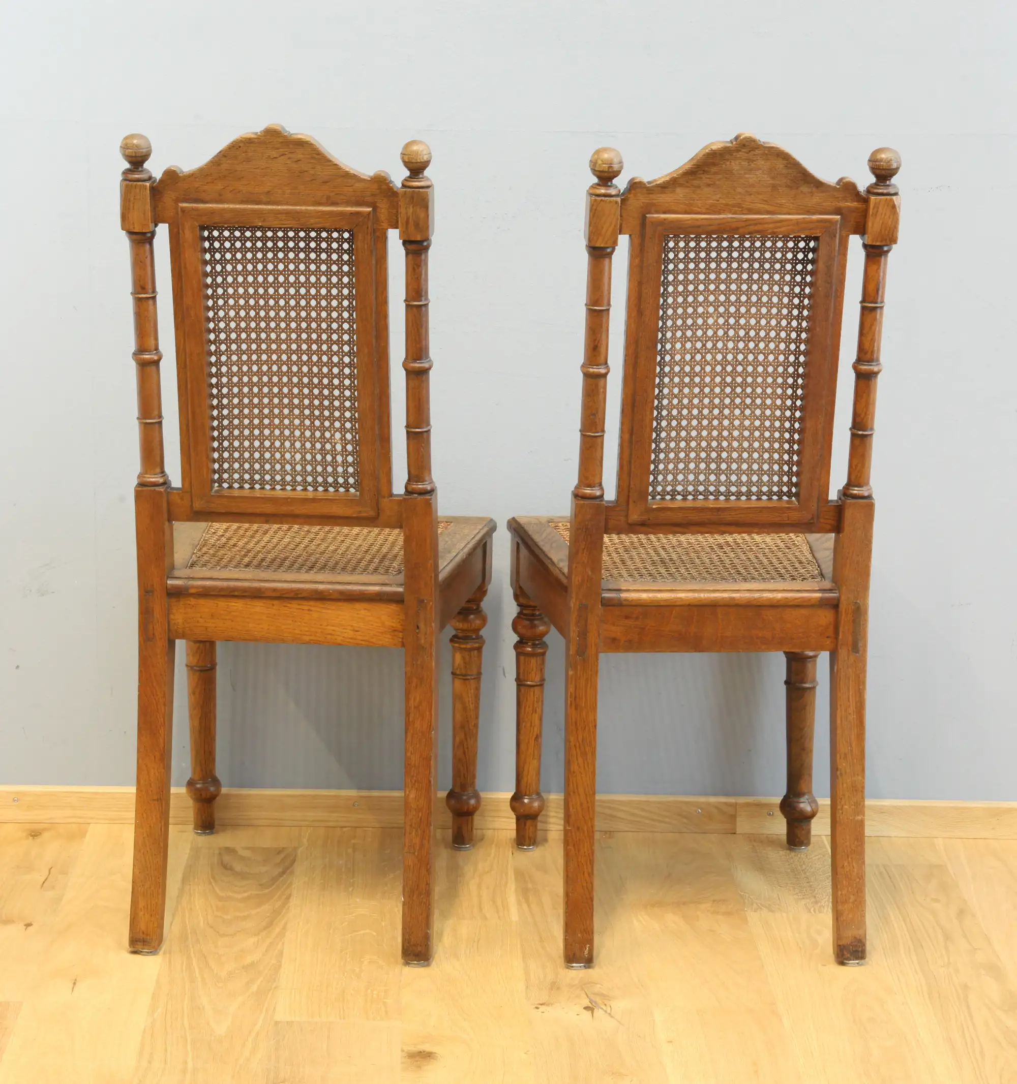 Paar Gründerzeit Stühle aus Eiche
