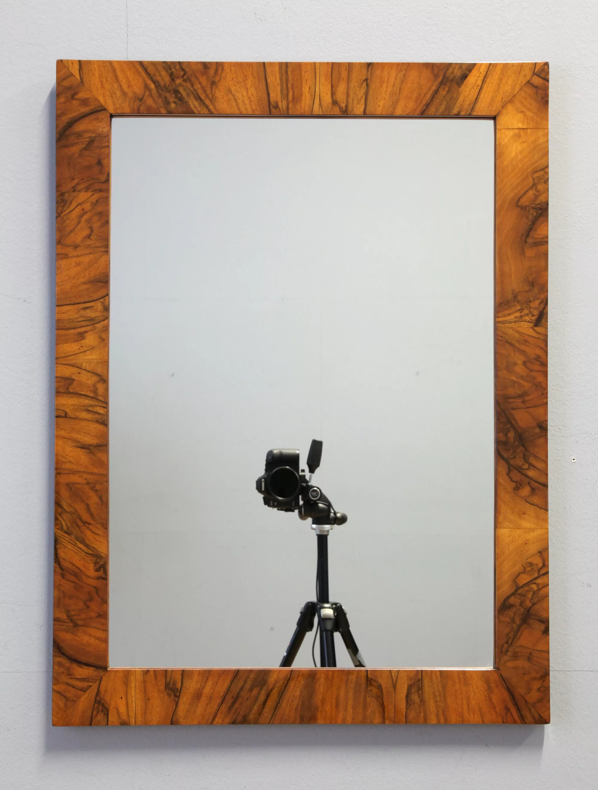 Biedermeier Spiegel aus Nussbaum 83x62cm