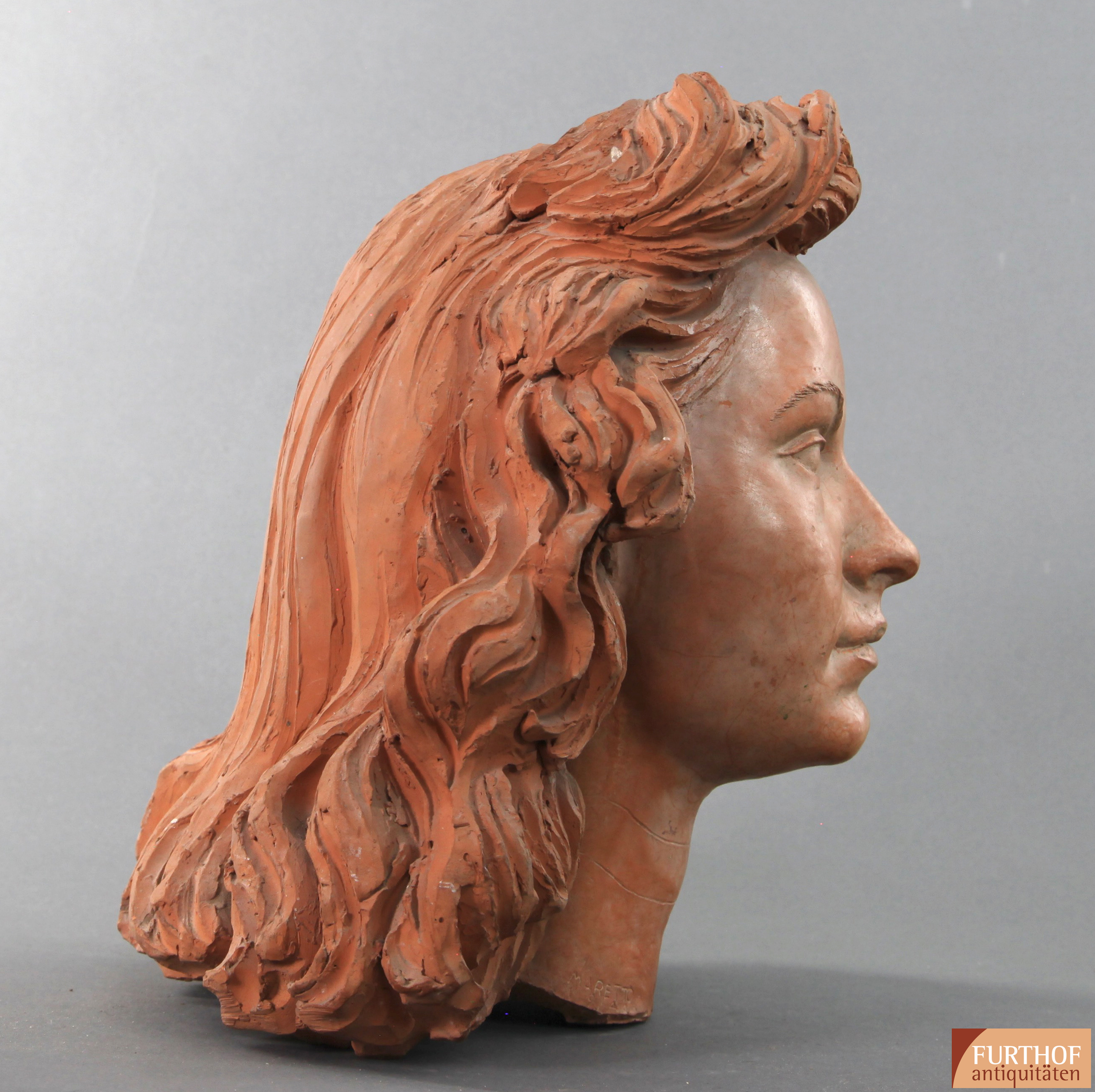 Frauenkopf aus Ton von Giuseppe Maretto 1908-1984