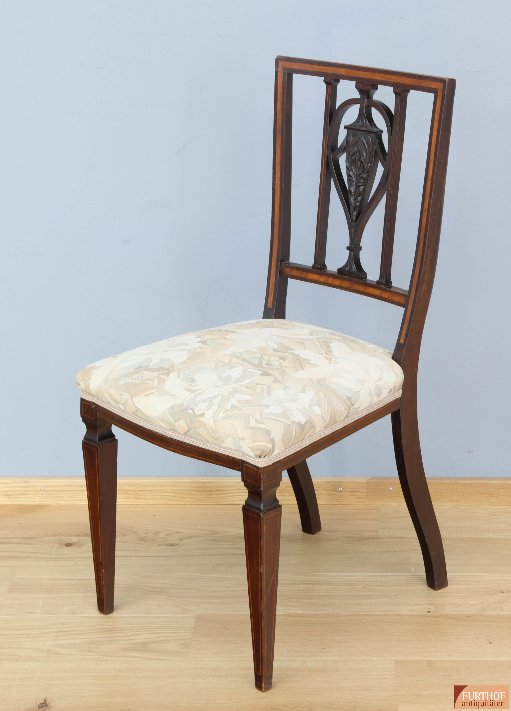 Antiker Stuhl aus Mahagoni mit Intarsien 19. Jh.