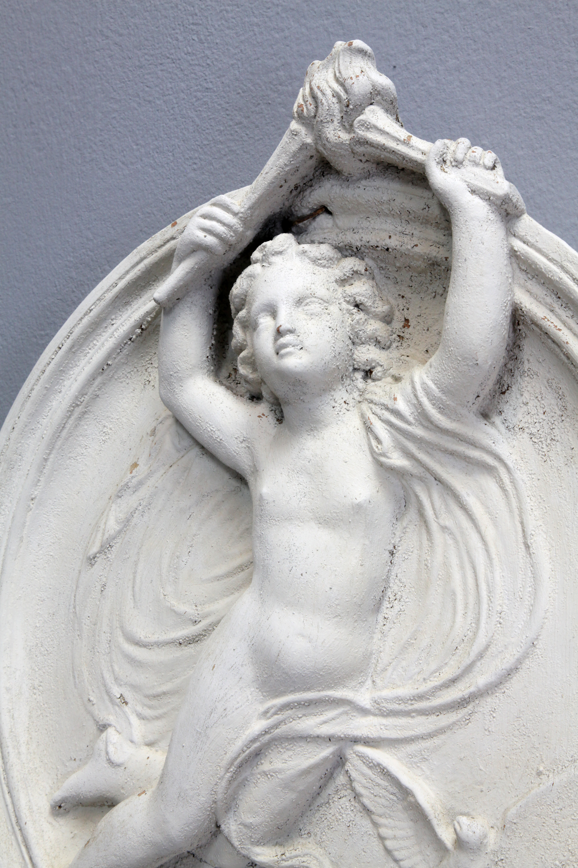 2 Terrakotta Reliefs mit Engel, sign. P. Vogel, datiert 1892