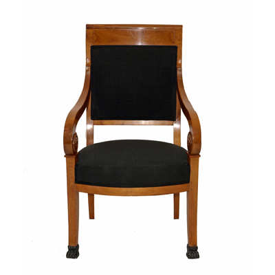 Antike Sessel und Armlehnstühle