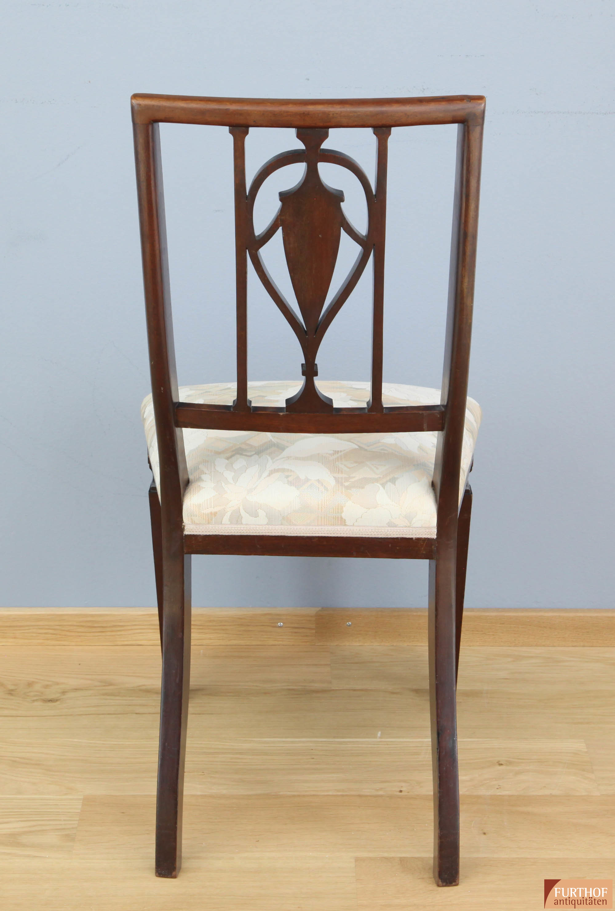 Antiker Stuhl aus Mahagoni mit Intarsien 19. Jh.