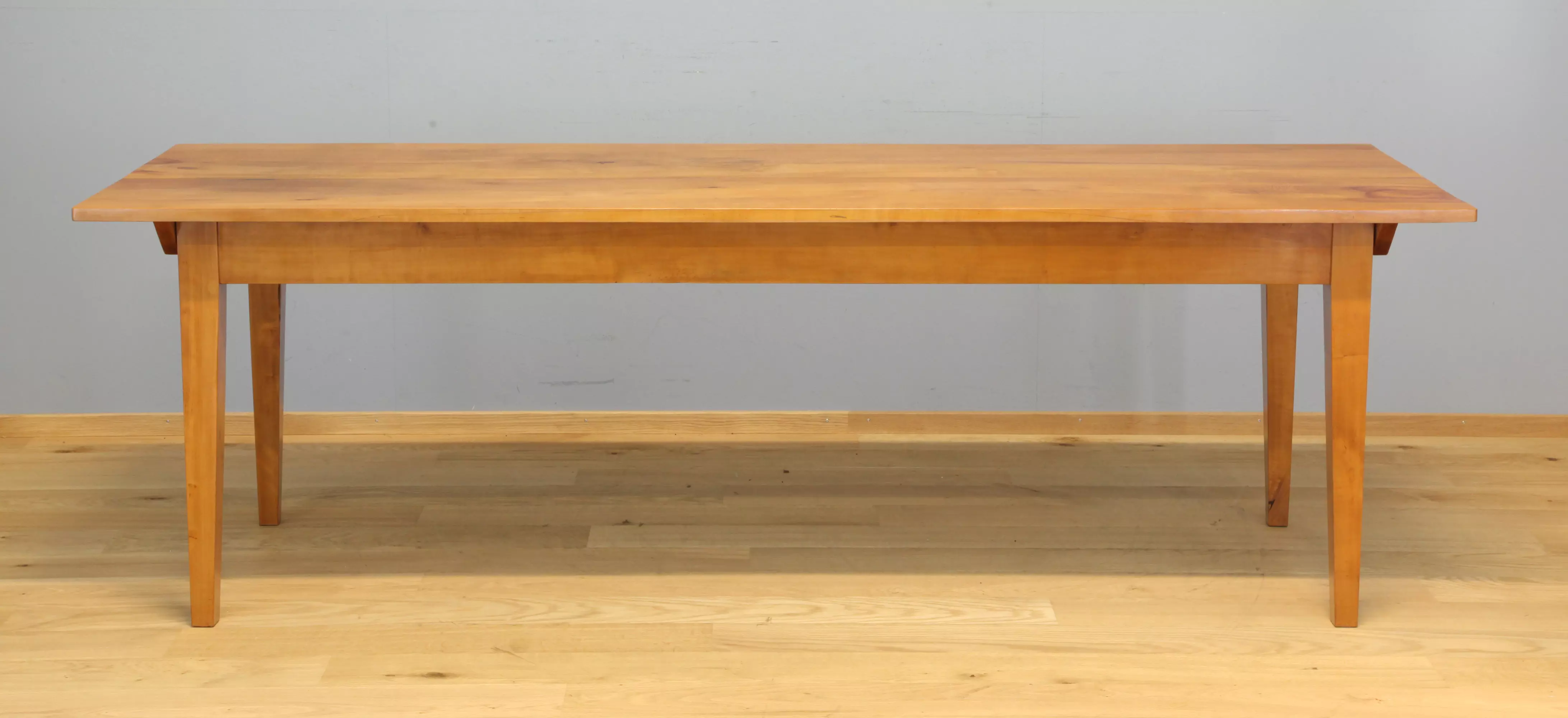 Wirtshaustisch aus Birnbaum 242,5x77,5cm